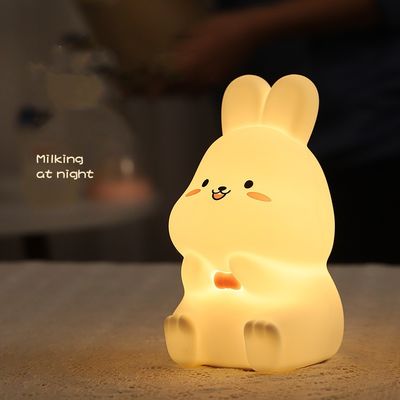 1,2738 Plastikspritzen-Kaninchen-Silikon-Schlafzimmer-tappende Nachtlampe