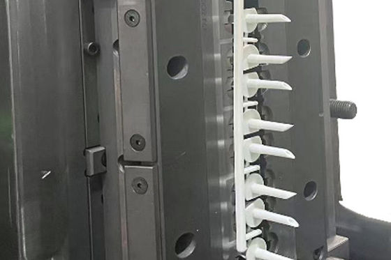 STEP Medizinische Kunststoff-Injektionsform kundenspezifisch Low-Cost-Form Design & Making Fertigung